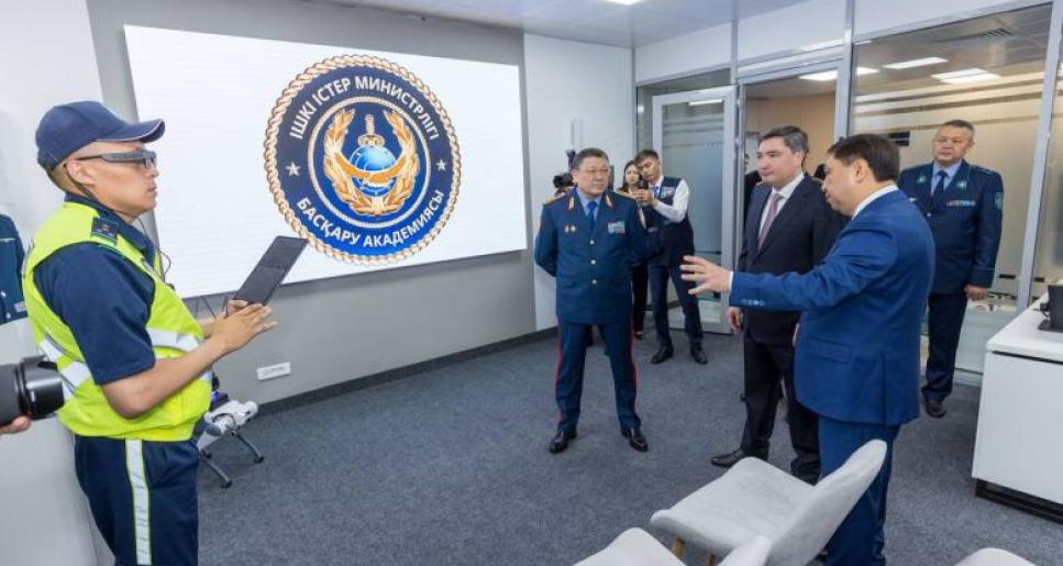 Олжас Бектенов Президент тапсырмасы бойынша өтіп жатқан «Заң және тәртіп» апталығы аясында ІІМ Басқару академиясының ашылуына қатысты