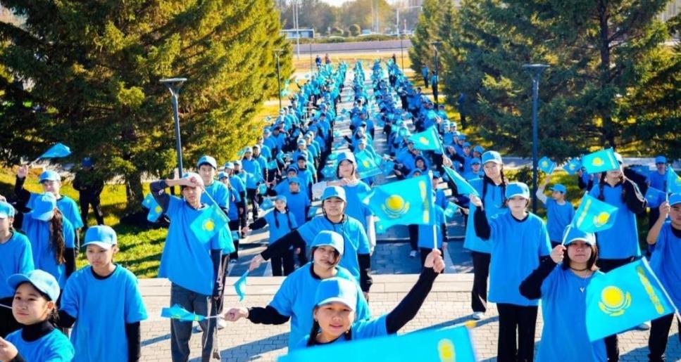 Астанада 1500-ден аса оқушы «Атамекен» әнін орындады