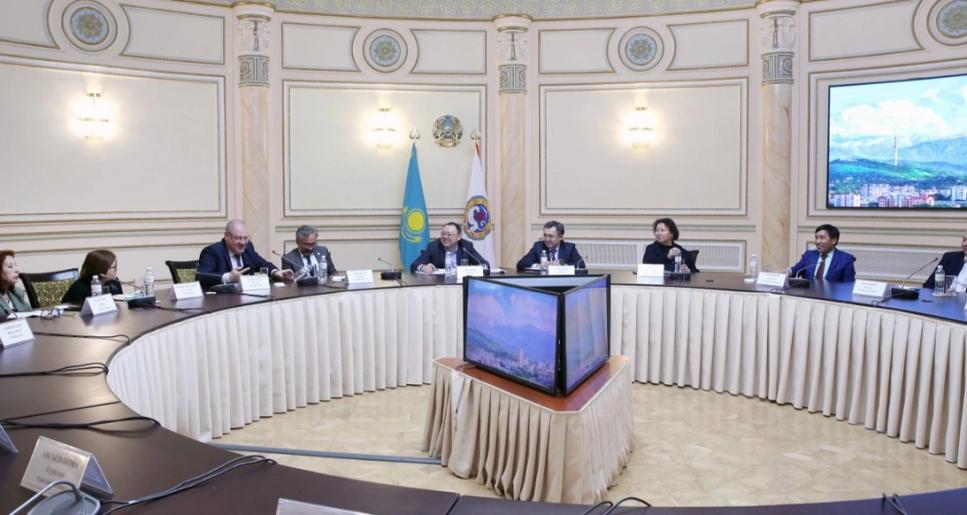 Алматыда сарапшылар Конституциялық реформаны қолдады