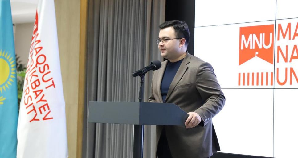 Студенттермен кездесуде жаңа Конституция жастарға елеулі мүмкіндіктер ашатыны атап өтілді