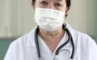 БАЛАЛАР ИНФЕКЦИОНИСТІ АТА-АНАЛАРДЫ ӨЗБЕТІНШЕ ЕМДЕУДЕН ЖӘНЕ ЫСТЫҚТЫ ТҮСІРЕТІН ДӘРІЛЕРДІ БАҚЫЛАУСЫЗ ҚАБЫЛДАУДАН САҚТАНДЫРАДЫ